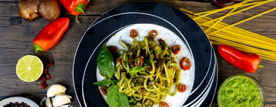 Creamy Avocado Pesto Pasta